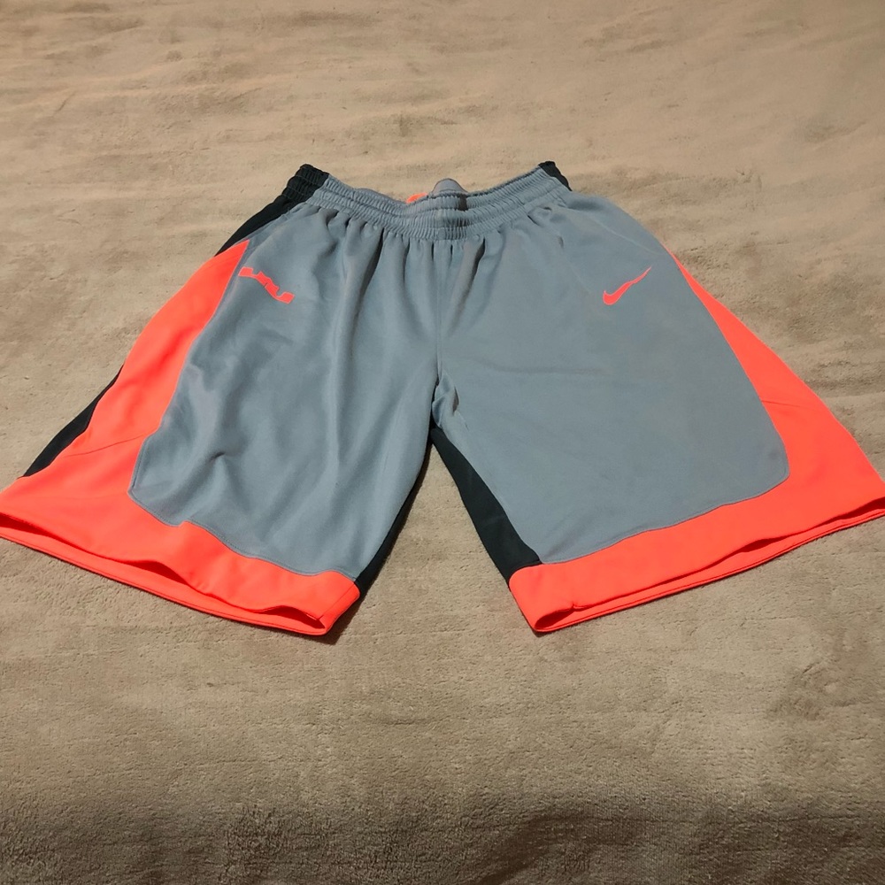 Nike Lebron Basketball Shorts Size Medium